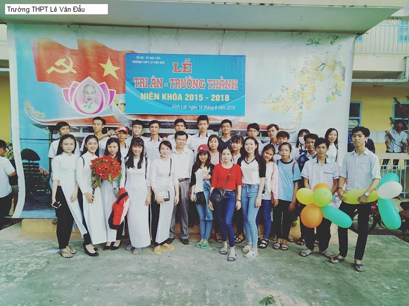 Trường THPT Lê Văn Đẩu